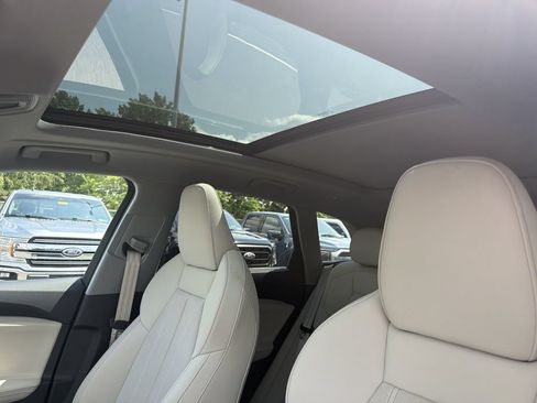 Used 2025 Audi Q5 Premium Plus w/ Premium Plus AWD/4WD image 29