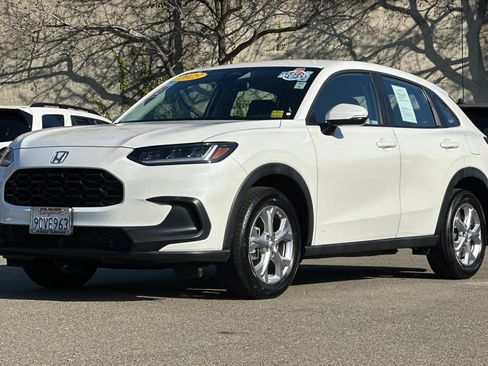 Certified 2023 Honda HR-V LX image 9