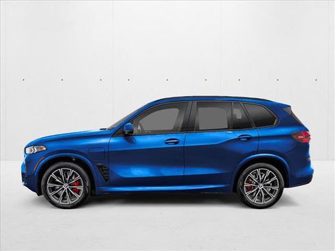 New 2026 BMW X5 xDrive50e w/ M Sport Package AWD/4WD image 3
