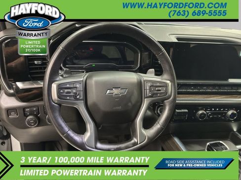 Used 2022 Chevrolet Silverado 1500 RST AWD/4WD image 11