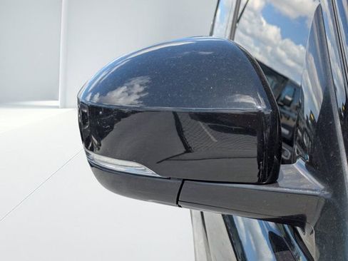 Used 2019 Land Rover Range Rover Sport HSE Dynamic image 10