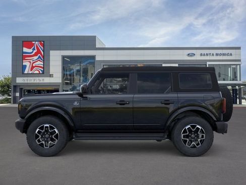 New 2026 Ford Bronco Outer Banks AWD/4WD image 3
