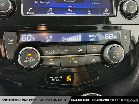 Used 2019 Nissan Rogue SV FWD image 15