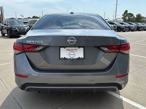 Used 2025 Nissan Sentra SV w/ All-Weather Package image 8