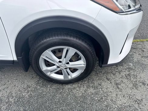 Used 2022 Nissan Kicks S w/ Interior Electronics Package FWD image 10