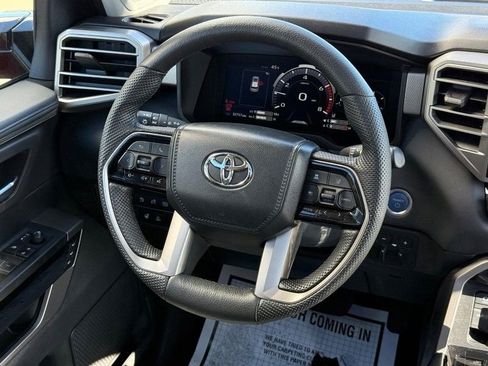 Used 2024 Toyota Sequoia Limited w/ Tow Technology Package AWD/4WD image 15