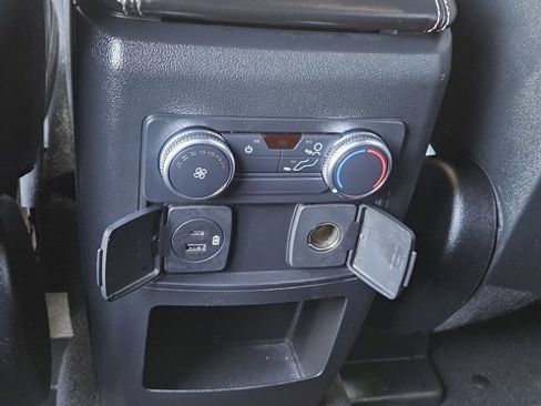 Certified 2020 Ford Explorer XLT w/ Equipment Group 202A image 15