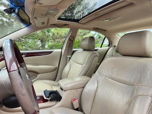 Used 2004 Lexus ES 330 image 14
