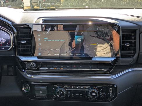 Used 2025 Chevrolet Silverado 1500 RST w/ Z71 Off-Road Package image 18