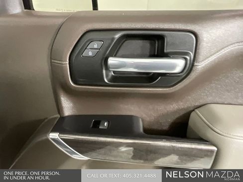 Used 2019 Chevrolet Silverado 1500 LTZ w/ LTZ Texas Edition AWD/4WD image 18
