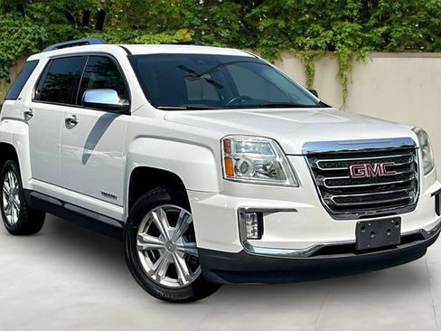Used 2017 GMC Terrain SLT w/ Open Road Package AWD/4WD image 3