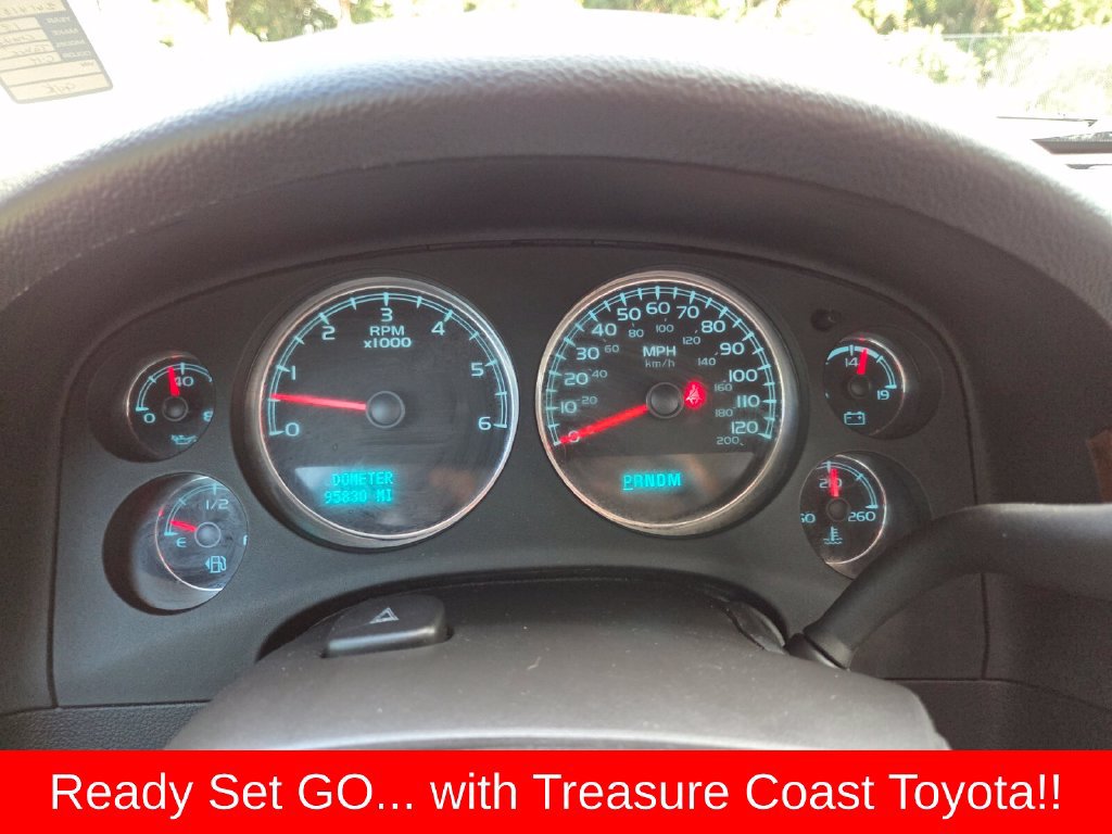 Used 2013 Chevrolet Tahoe LT RWD image 35