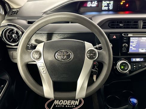 Used 2016 Toyota Prius C Two image 20