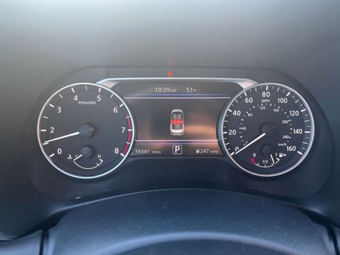 Used 2025 Nissan Sentra SV image 34