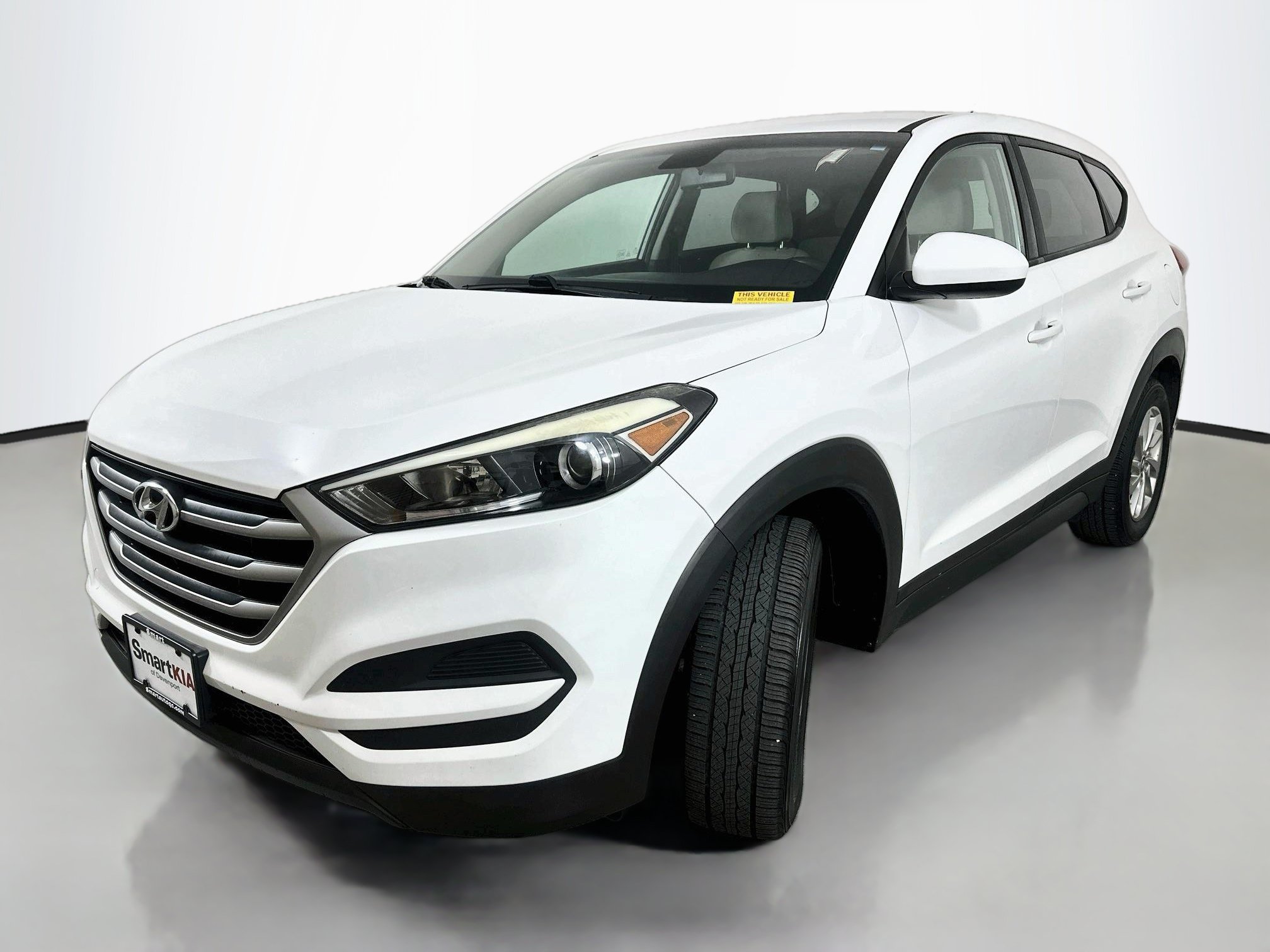 Used 2017 Hyundai Tucson SE w/ Cargo Package FWD image 3