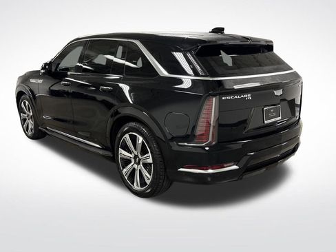 New 2025 Cadillac Escalade IQ Luxury 2 image 14