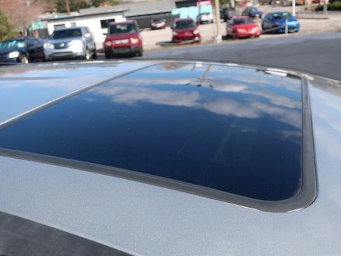 Used 2014 MAZDA MAZDA5 Grand Touring image 32