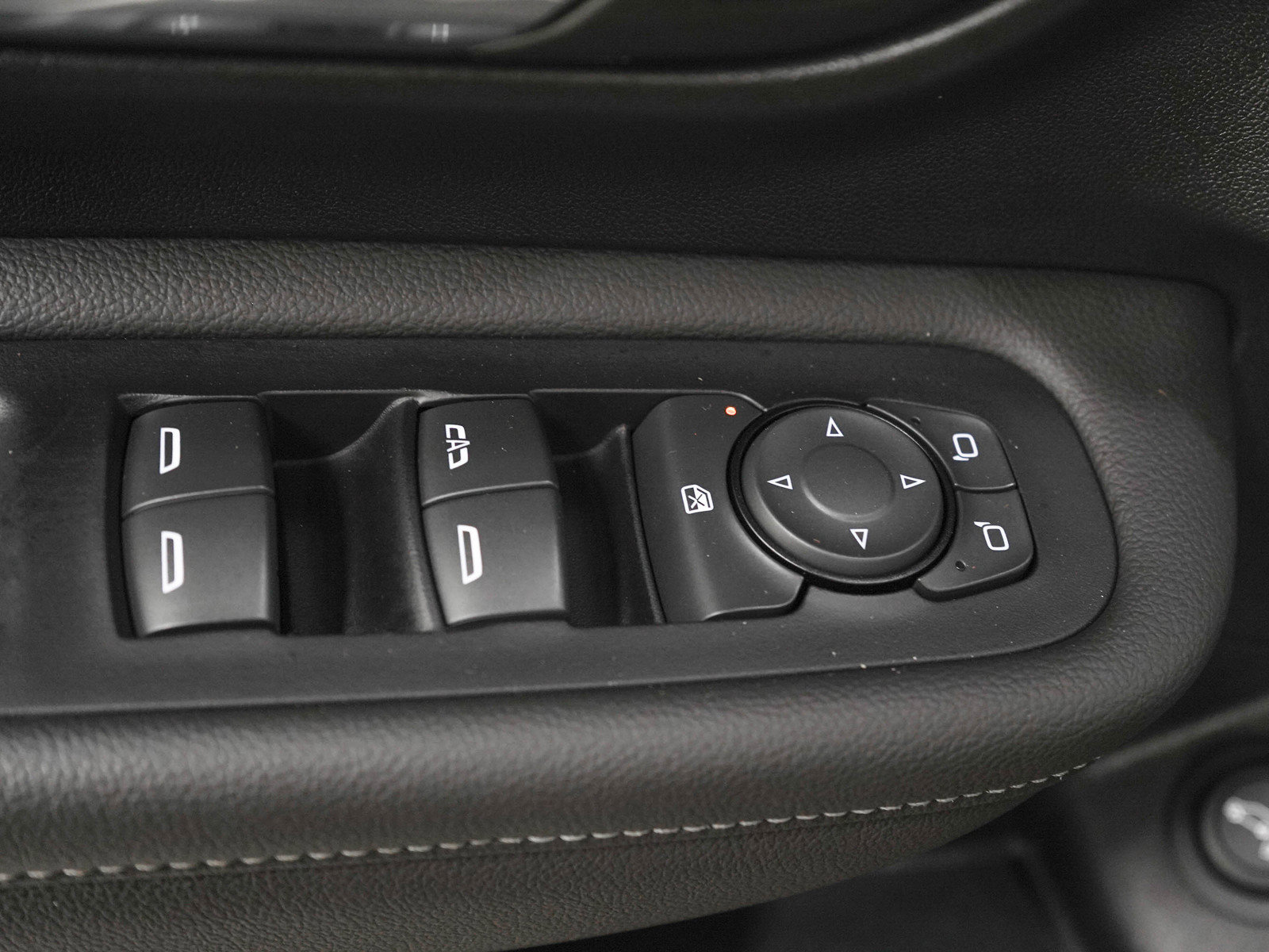 Used 2023 GMC Terrain SLE w/ Driver Convenience Package AWD/4WD image 22