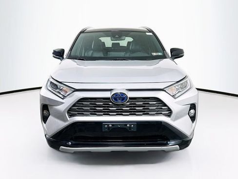 Used 2021 Toyota RAV4 XSE AWD/4WD image 2