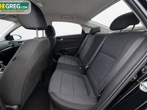 Used 2018 Hyundai Accent SE FWD image 13