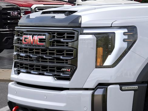 New 2026 GMC Sierra 2500 AT4 AWD/4WD image 15