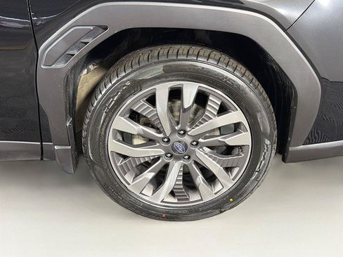 Used 2025 Subaru Forester Touring AWD/4WD image 36