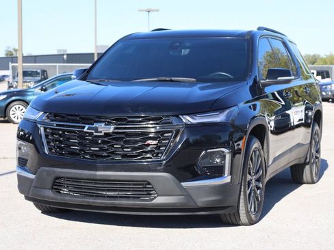Used 2023 Chevrolet Traverse RS image 6