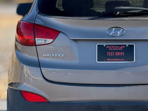 Used 2012 Hyundai Tucson GLS image 13