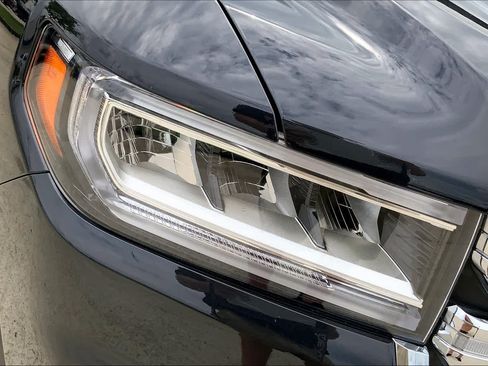 Used 2020 GMC Acadia SLT w/ Premium Package FWD image 28