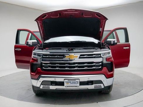 Used 2024 Chevrolet Silverado 1500 LTZ image 16