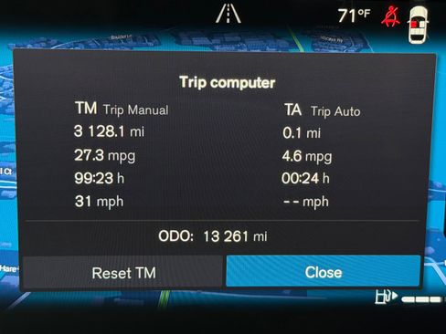 Certified 2025 Volvo XC60 B5 Plus AWD/4WD image 19