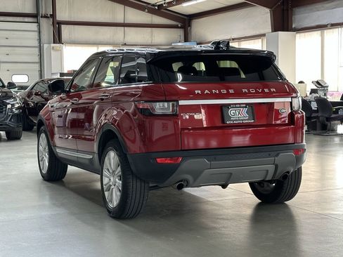 Used 2019 Land Rover Range Rover Evoque HSE AWD/4WD image 4