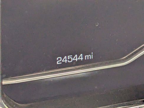 Used 2023 GMC Sierra 1500 Elevation w/ Elevation Premium Package image 9