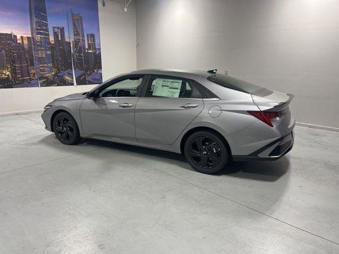 New 2026 Hyundai Elantra SEL Sport Premium FWD image 4