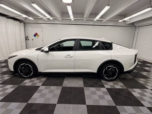 Certified 2025 Kia K4 EX FWD image 2