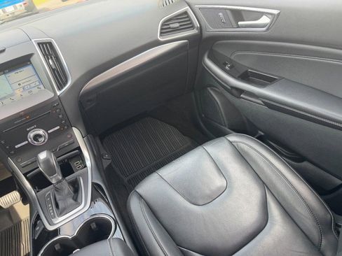 Used 2018 Ford Edge Titanium w/ Technology Package image 15
