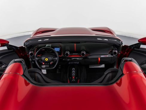 Certified 2022 Ferrari 812 GTS RWD image 22