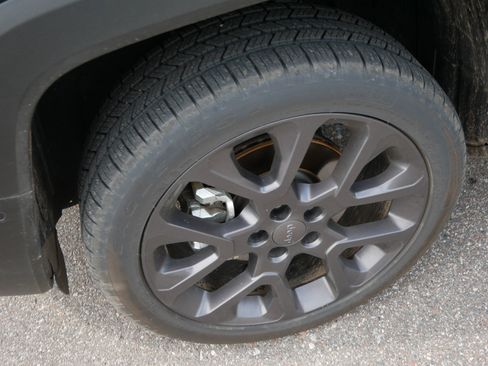 Used 2023 Jeep Renegade Limited w/ Sun/Sound Group image 16