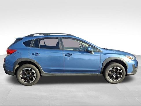 Used 2023 Subaru Crosstrek 2.0i Premium image 7