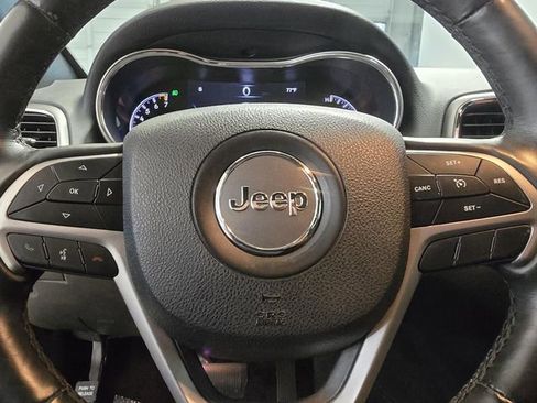 Used 2018 Jeep Grand Cherokee Altitude RWD image 25