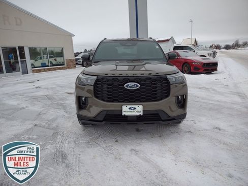 New 2026 Ford Explorer ST-Line image 8