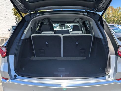 Used 2026 Acura MDX SH-AWD w/ Technology Package image 6