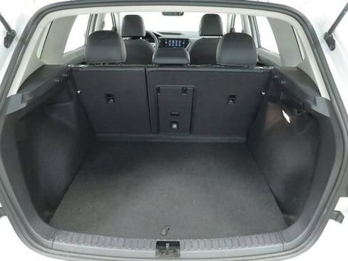 Used 2023 Volkswagen Taos SEL AWD/4WD image 37