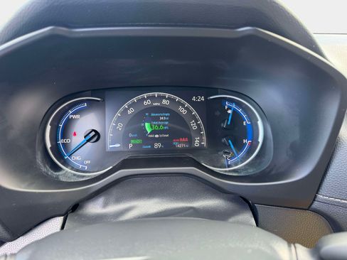 Certified 2024 Toyota RAV4 LE AWD/4WD image 31