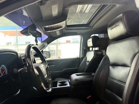 Used 2018 GMC Sierra 1500 Denali AWD/4WD image 4