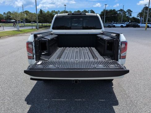 Certified 2021 Nissan Titan Platinum Reserve w/ Moonroof Package AWD/4WD image 13