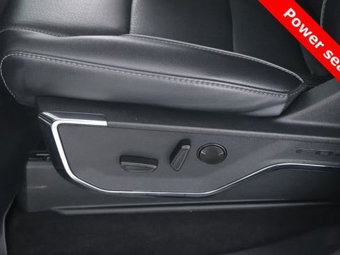 Used 2024 Ford F150 Lariat AWD/4WD image 19