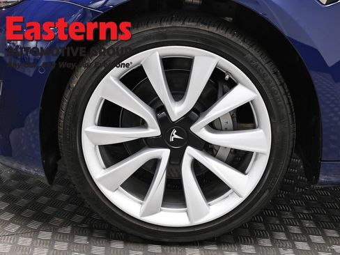 Used 2018 Tesla Model 3 Mid Range image 27