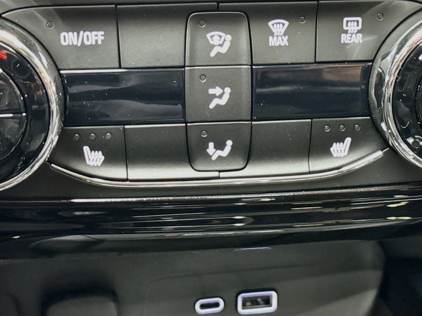 New 2026 Chevrolet Trax ACTIV w/ Sunroof Package FWD image 23
