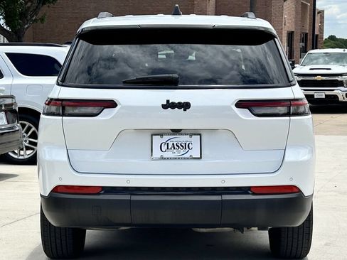 Used 2025 Jeep Grand Cherokee L Altitude RWD image 5